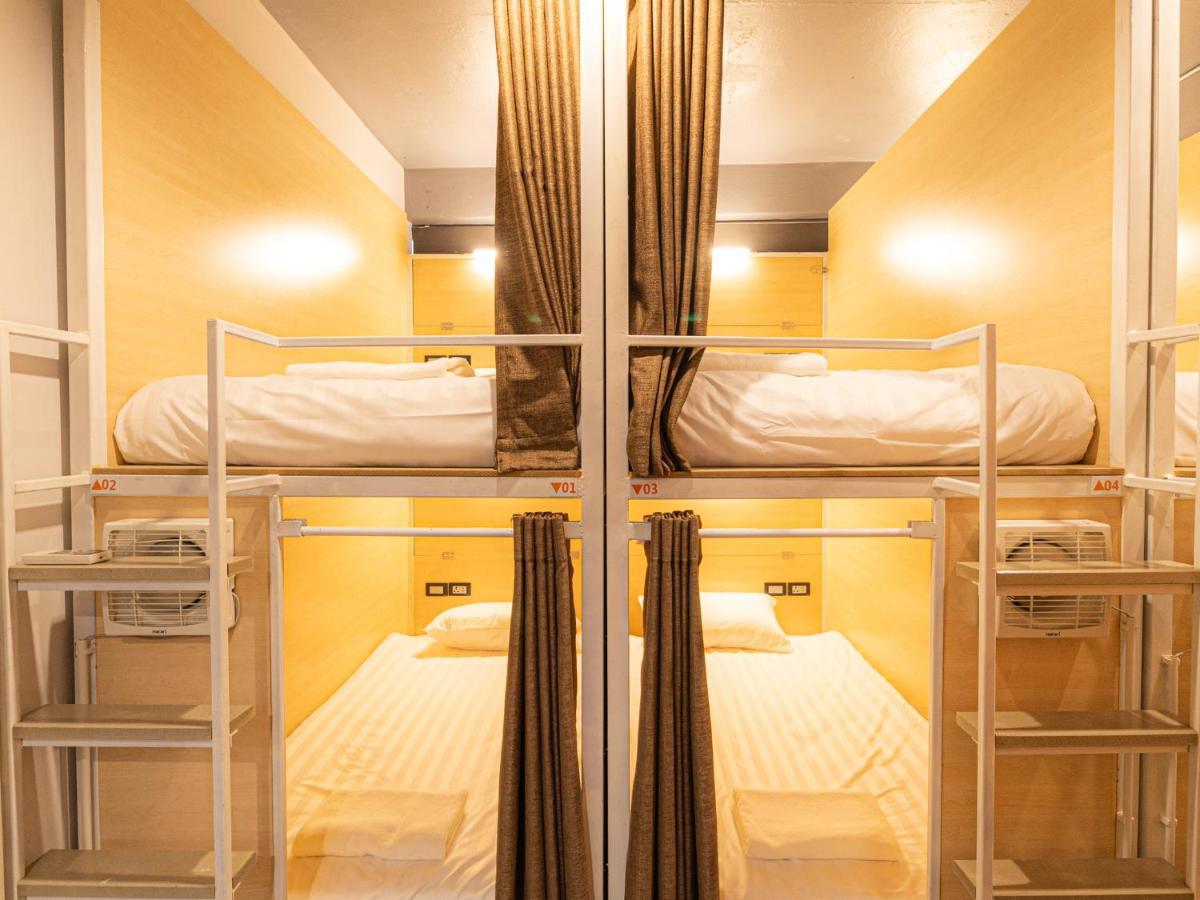Khao San Social Capsule Hostel 曼谷 外观 照片