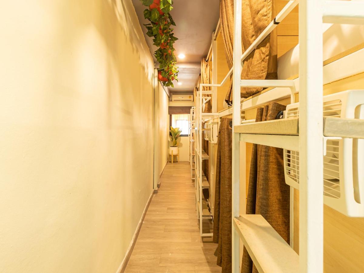 Khao San Social Capsule Hostel 曼谷 外观 照片